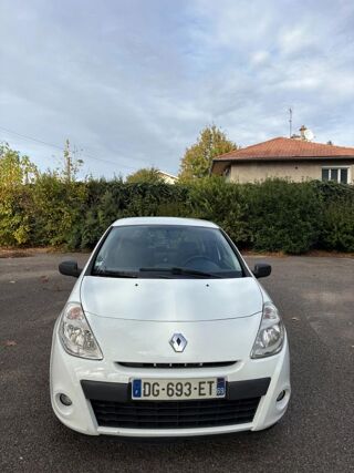 Clio 1.5 DCI 75 EXPRESSION CLIM 2014 occasion 69320 Feyzin