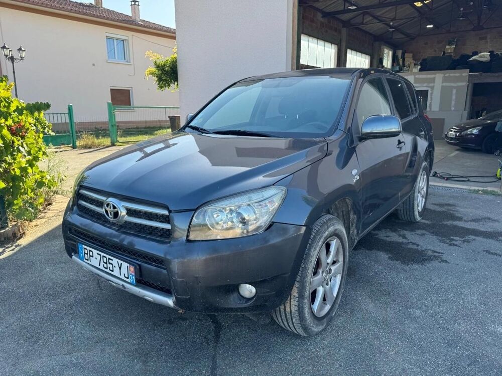 RAV 4 2.2 D4D 135 4X4 2008 occasion 31780 Castelginest