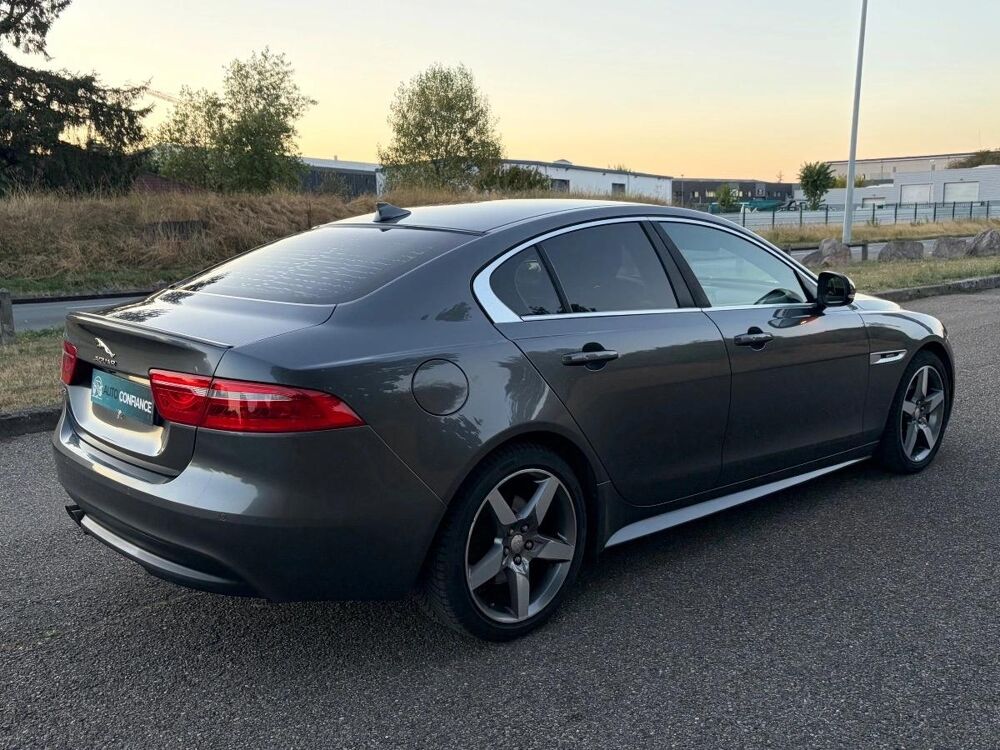 XE 2.0 D 180 R-SPORT BVA 2015 occasion 69330 MEYZIEU