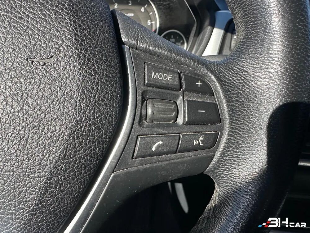 S&eacute;rie 3 3.0 330 D 260 LUXURY XDRIVE BVA 2013 occasion 33980 Audenge