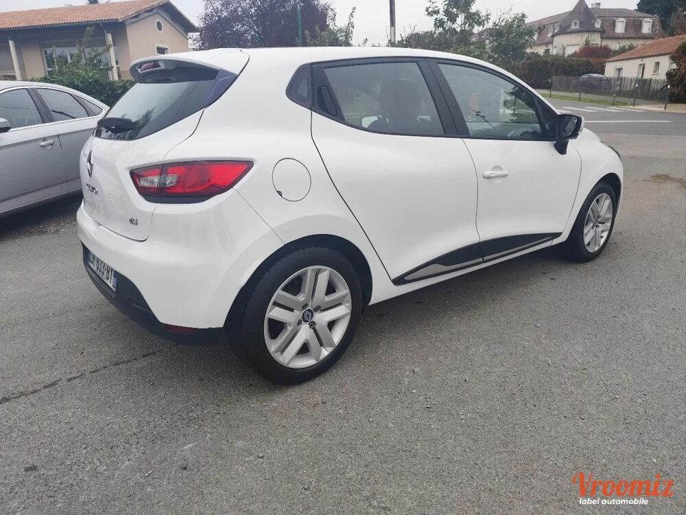 Clio 1.5 DCI 75 ZEN 2015 occasion 86130 Saint Georges les Baillargeaux