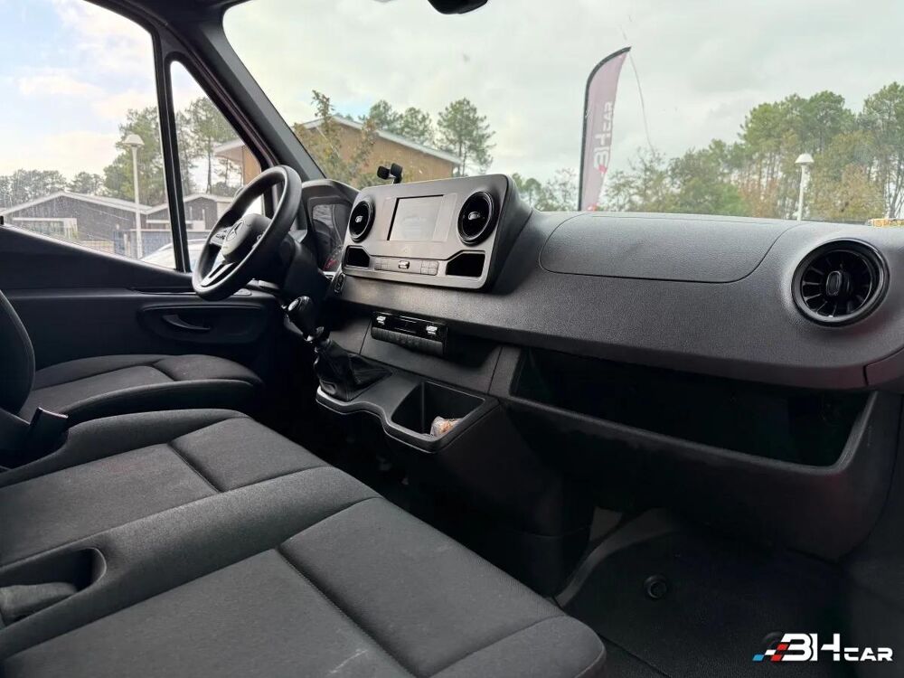 Sprinter FOURGON 2.0 315 CDI 150 3T5 37 FIRST RWD 2023 occasion 33980 Audenge