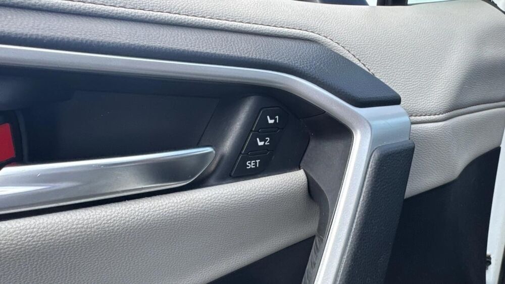 RAV 4 Lounge 2WD / Suivi complet Toyota 2019 occasion 60200 Compi&egrave;gne