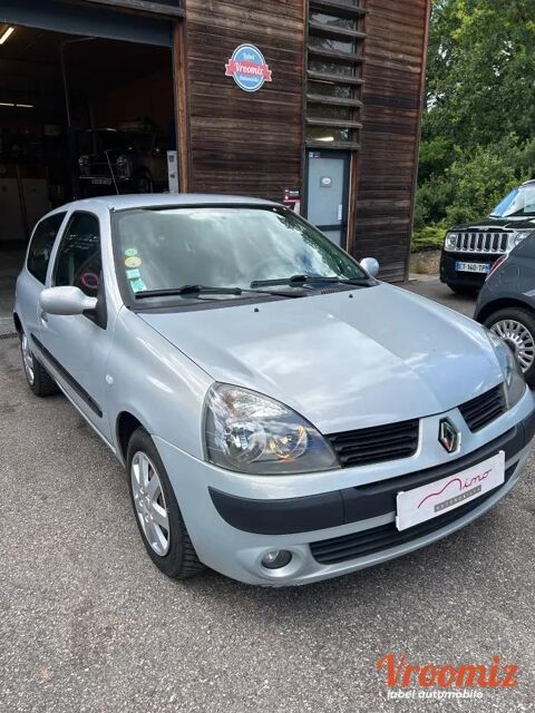 Renault clio Tr&egrave;s joli  1.4 98cv Extreme Clim
