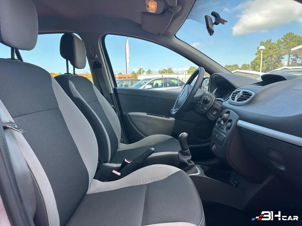 Clio 1.2 75 AUTHENTIQUE 2011 occasion 33980 Audenge
