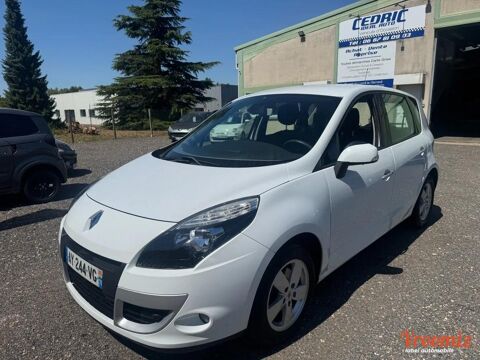 Renault Sc&eacute;nic 1.5 DCI 105 DYNAMIQUE 2010 occasion Villeneuve-la-Guyard 89340