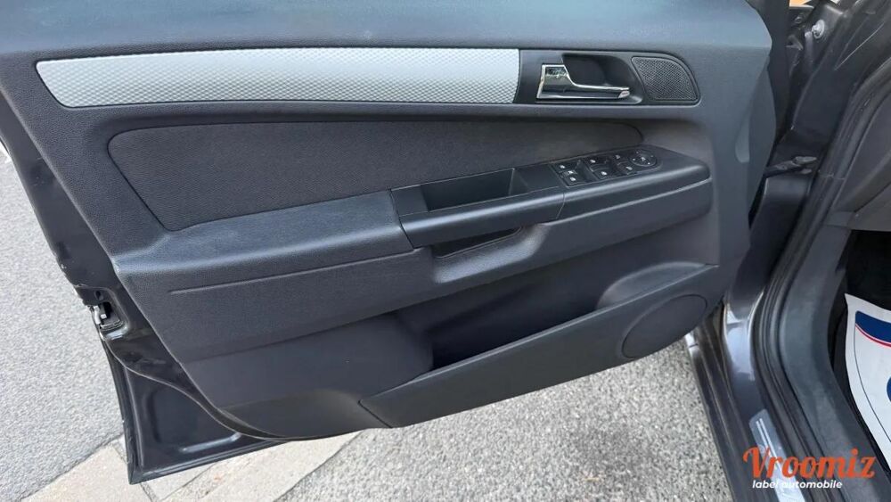 Zafira 1.7 CDTI 125 ECOFLEX FAMILY 2011 occasion 91200 Athis-Mons