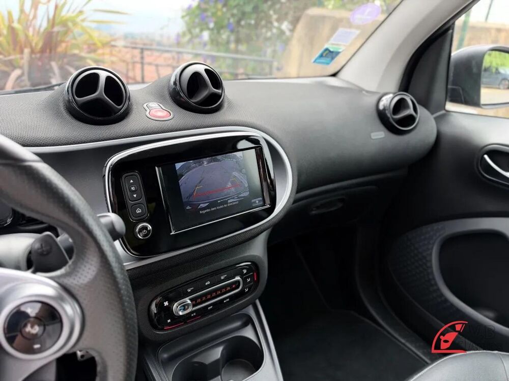 ForTwo 0.9 T 90 PRIME TWINAMIC BVA 2018 occasion 06220 Antibes