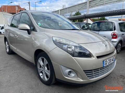 Car - Bus Car - Bus 2011 occasion Athis-Mons 91200