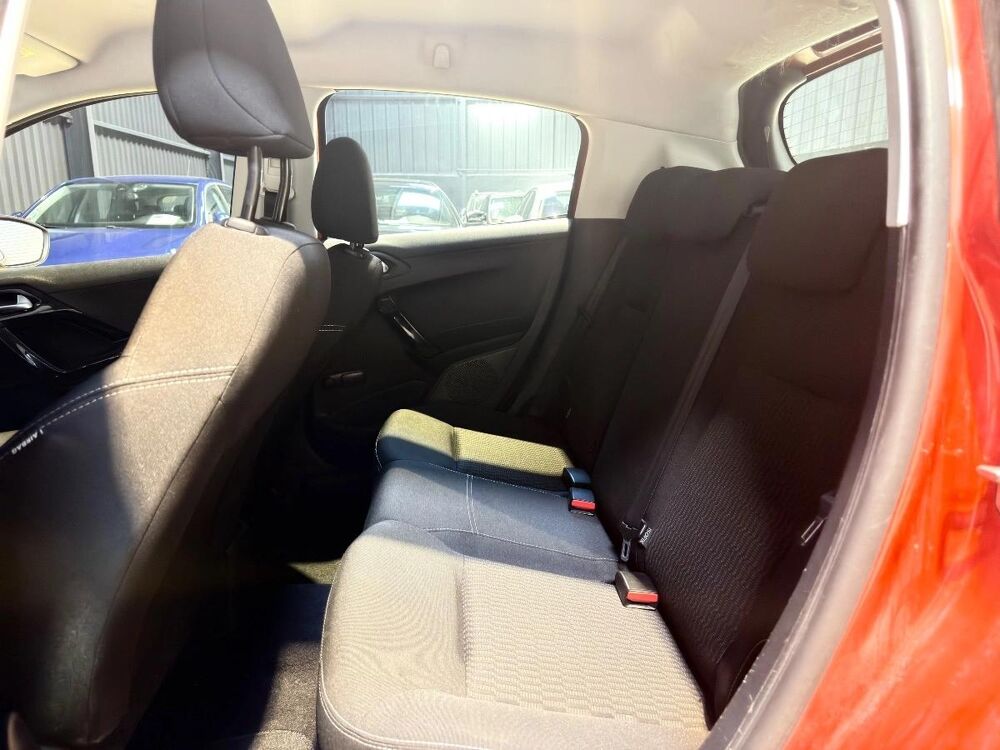 208 GENERATION-I 1.6 BLUEHDI 100 ACTIVE BUSINESS 2015 occasion 84100 ORANGE