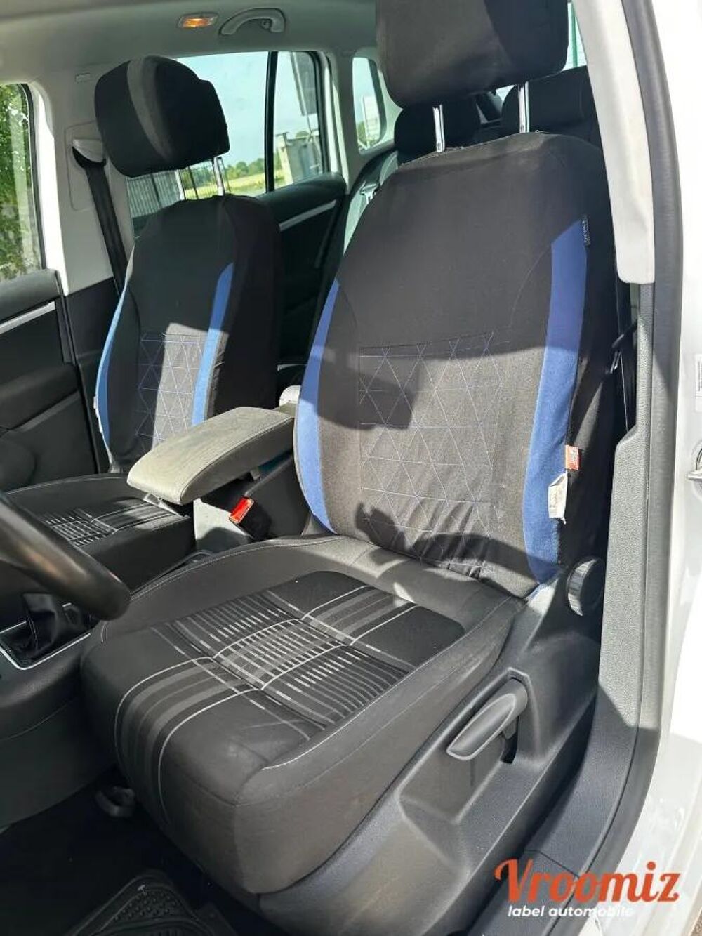 Tiguan 2.0 TDI 110 BLUEMOTION LOUNGE 2015 occasion 94520 P&eacute;rigny