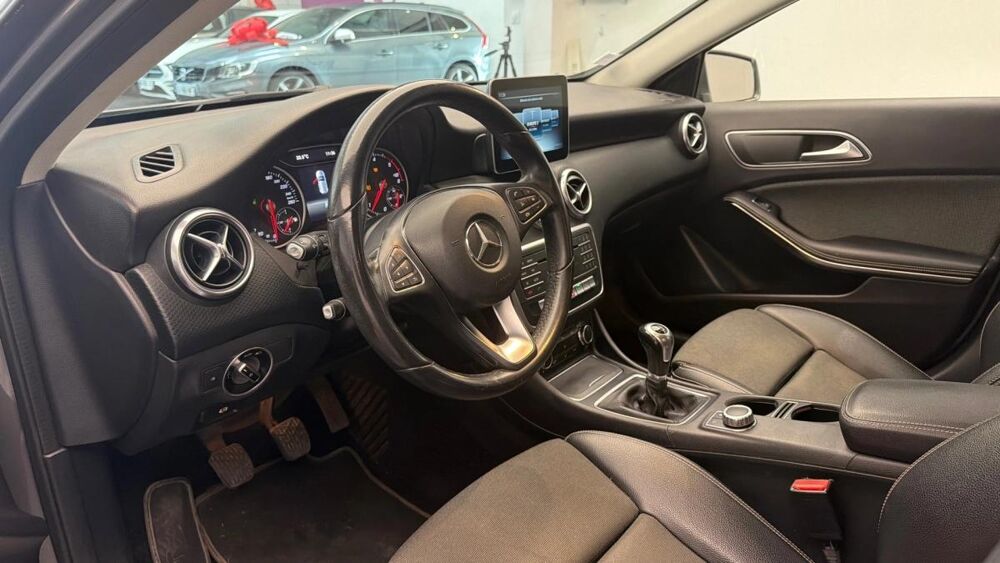 Classe A 180 CDI A 180 CDI / d BlueEfficiency Edition (176.012) 2018 occasion 59223 Roncq