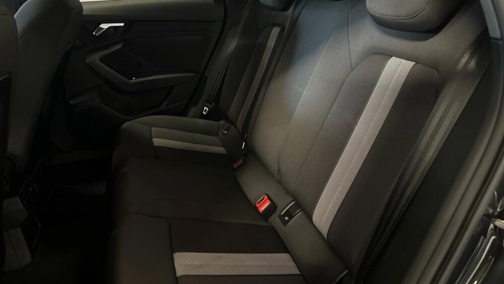 A3 2.0 35 TDI 150 DESIGN LUXE S-TRONIC BVA 2022 occasion 76190 Auzebosc