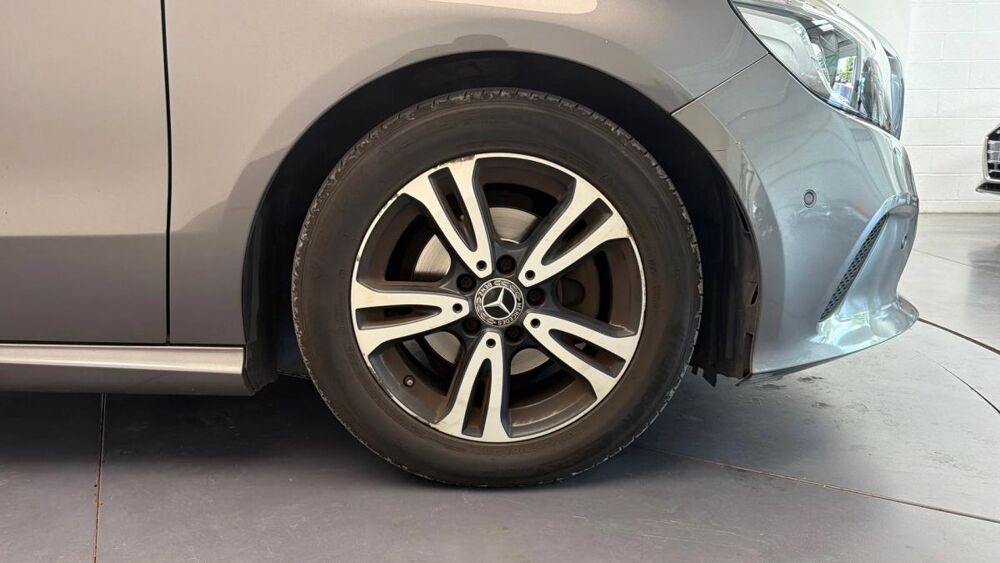 Classe A 180 CDI A 180 CDI / d BlueEfficiency Edition (176.012) 2018 occasion 59223 Roncq