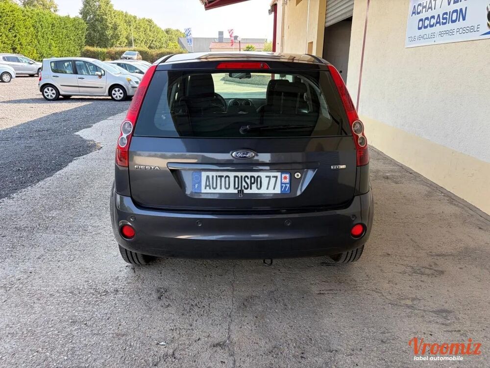 Fiesta 1.6 TDCI 90 GHIA 2006 occasion 77250 &Eacute;cuelles