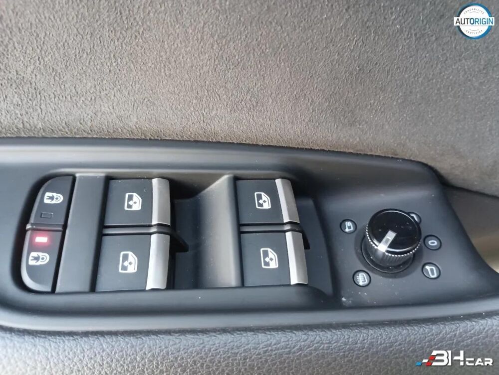 Q8 3.0 55 TFSIE 381H 340 PHEV HYBRID S-LINE QUATTRO TIPTRONIC B 2023 occasion 67500 Haguenau