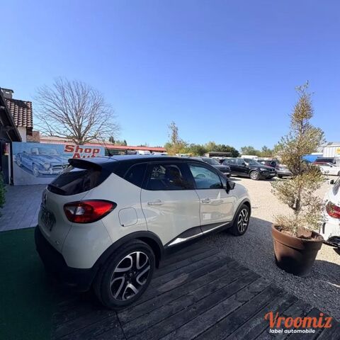 Captur 0.9 TCE 90 ENERGY HELLY HANSEN START-STOP 2015 occasion 78490 Galluis