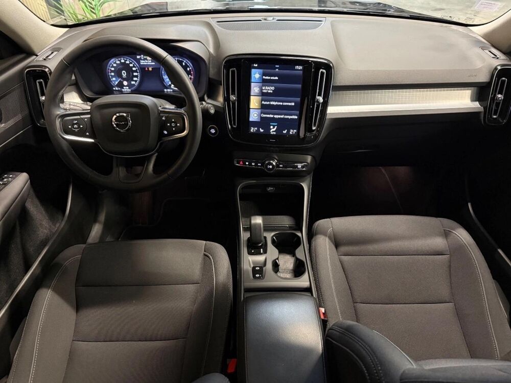 XC40 1.5 T2 130 MOMENTUM ESSENTIEL 2WD GEARTRONIC BVA 2022 occasion 78410 Aubergenville