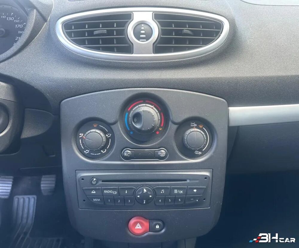 Clio 1.2 75 AUTHENTIQUE 2011 occasion 33980 Audenge