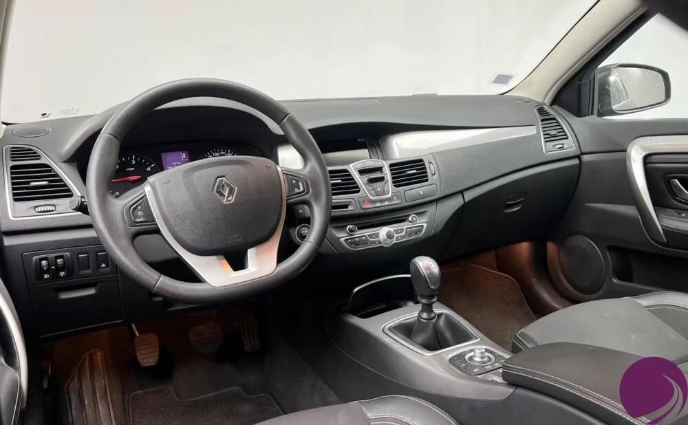 Laguna 1.5 DCI Black Edition 2010 occasion 59169 F&eacute;rin