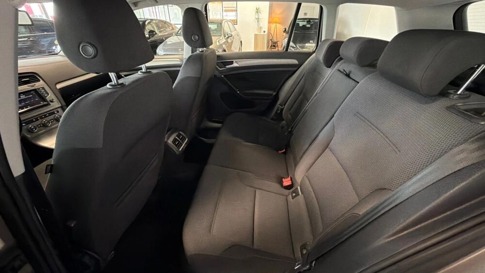 Golf 1.6 TDI Confortline Business BMT 2015 occasion 33600 Pessac