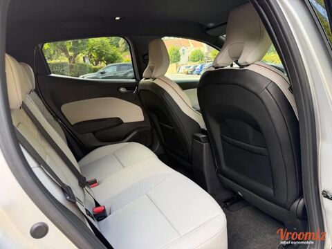 Clio 1.6 E-TECH 140H 90 HYBRID FULL-HYBRID INITIALE PARIS BVA 2022 occasion 78490 Montfort l'Amaury