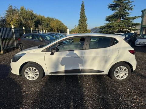 Clio 1.2 75 LIFE 2016 occasion 89340 Villeneuve-la-Guyard