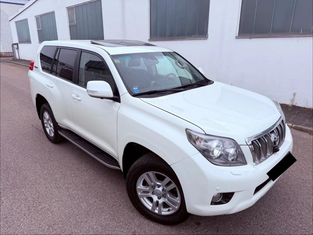 Land Cruiser 3.0 D4D 190 60EME ANNIVERSARY 4X4 BVA 2012 occasion 83260 LA CRAU