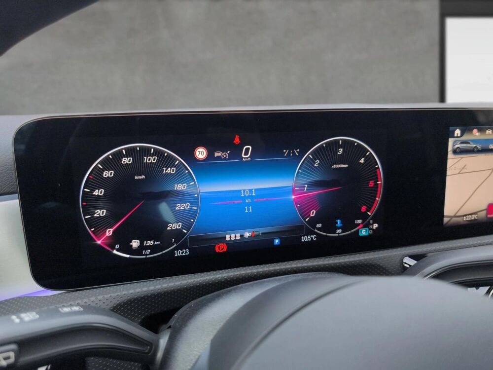 Classe A 200d 150 Ch BVA AMG-LINE / TOIT OUVRANT / MULTIBEAM / JA 19P 2025 occasion 45650 Saint-Jean-le-Blanc