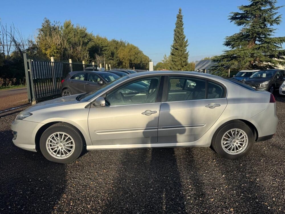 Laguna 1.5 DCI 110 PRIVILEGE 2011 occasion 89340 Villeneuve-la-Guyard