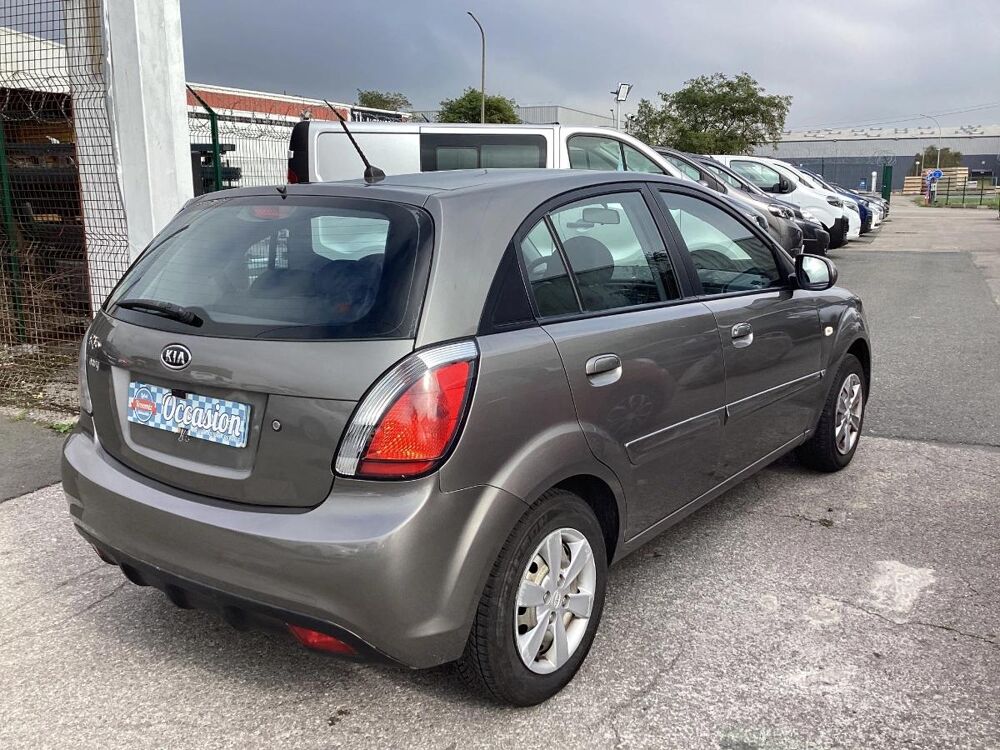 Rio 1.4 2011 occasion 62100 Calais