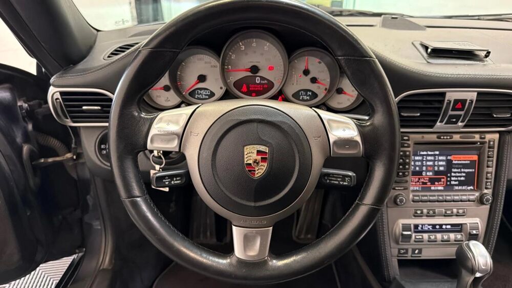 911 Carrera S Coup&eacute; 3.8 355 Tiptronic S 2006 occasion 91380 Chilly-Mazarin