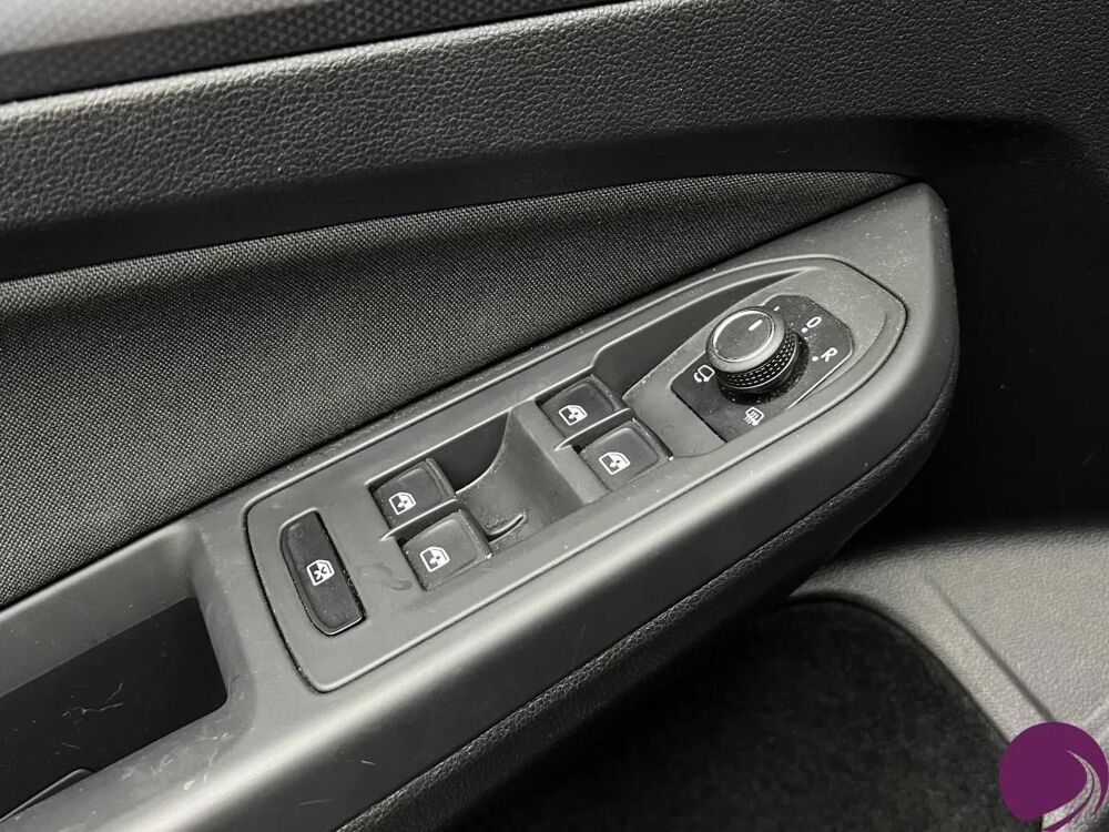Golf 1.0 ETSI Active eTSI 2022 occasion 59169 F&eacute;rin
