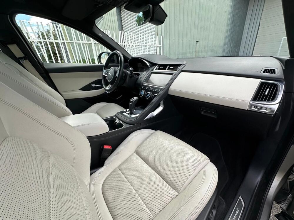 E-PACE 2019 occasion 78420 Carri&egrave;res-sur-Seine