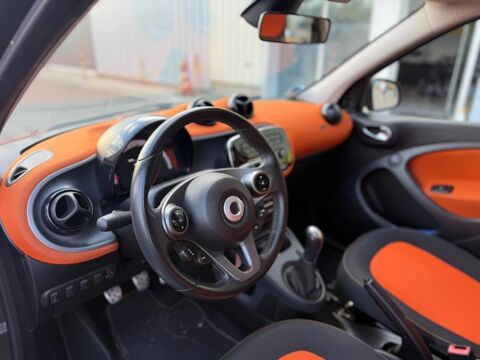 ForFour 1.0 T 70 PASSION 2015 occasion 78630 Orgeval