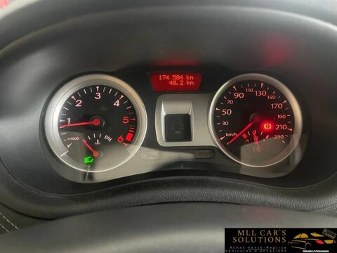 Clio 1.5 DCI 85 NIGHT DAY 2011 occasion 56240 PLOUAY