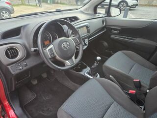 Yaris 1.3 VVTI 100 LOUNGE START-STOP 2012 occasion 45140 SAINT JEAN DE LA RUELLE