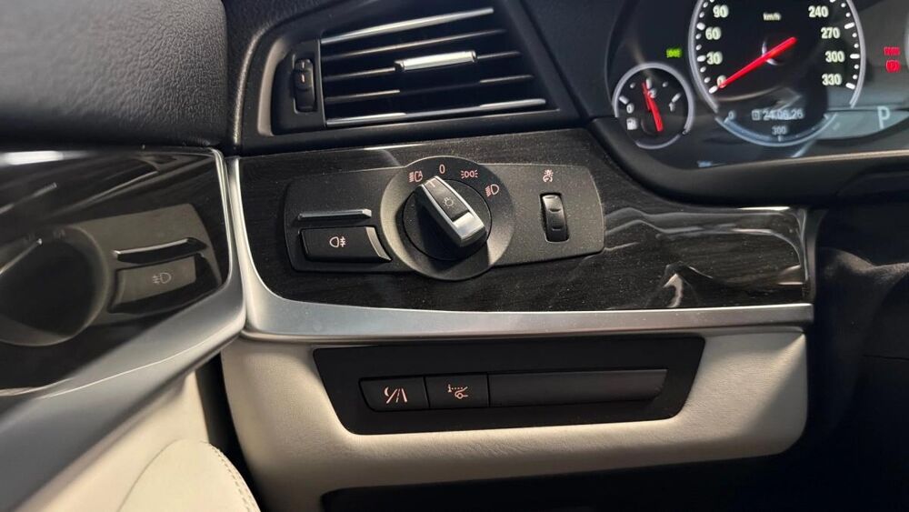M5 4.4 V8 Basis 2012 occasion 33600 Pessac