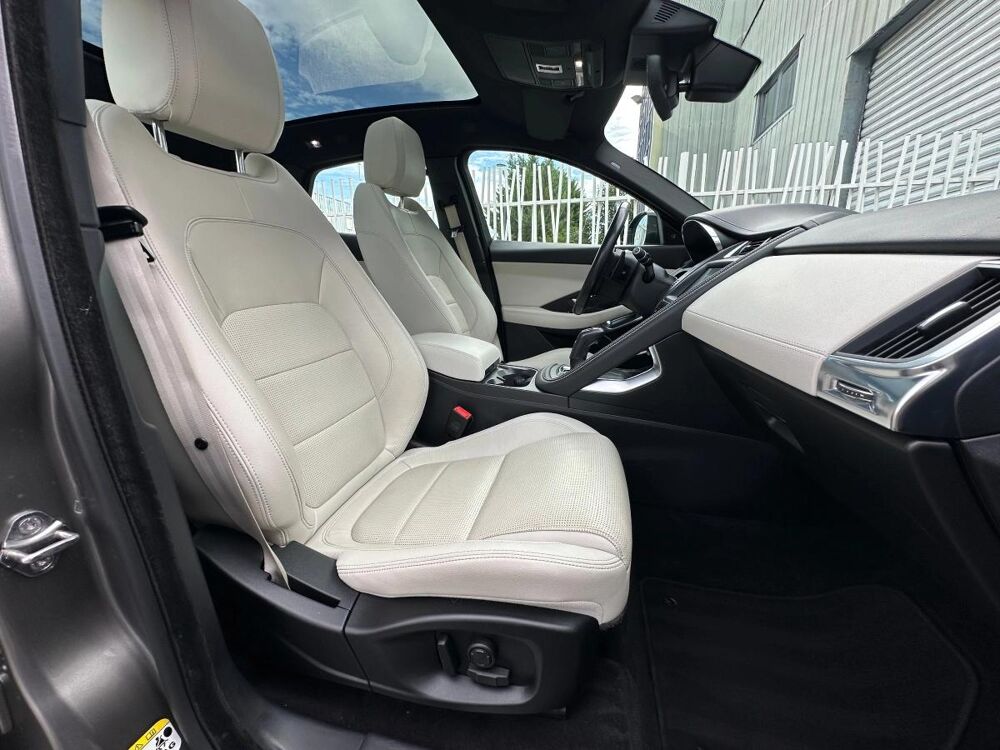 E-PACE 2019 occasion 78420 Carri&egrave;res-sur-Seine