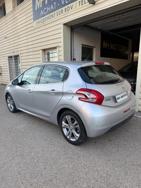 208 GENERATION-I 1.6 VTI 120 ALLURE BVA 2014 occasion 30900 N&icirc;mes