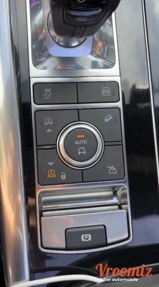 Range Rover 2.0 P400E 404H 300 PHEV HYBRID SE 4WD BVA 2018 occasion 94520 P&eacute;rigny