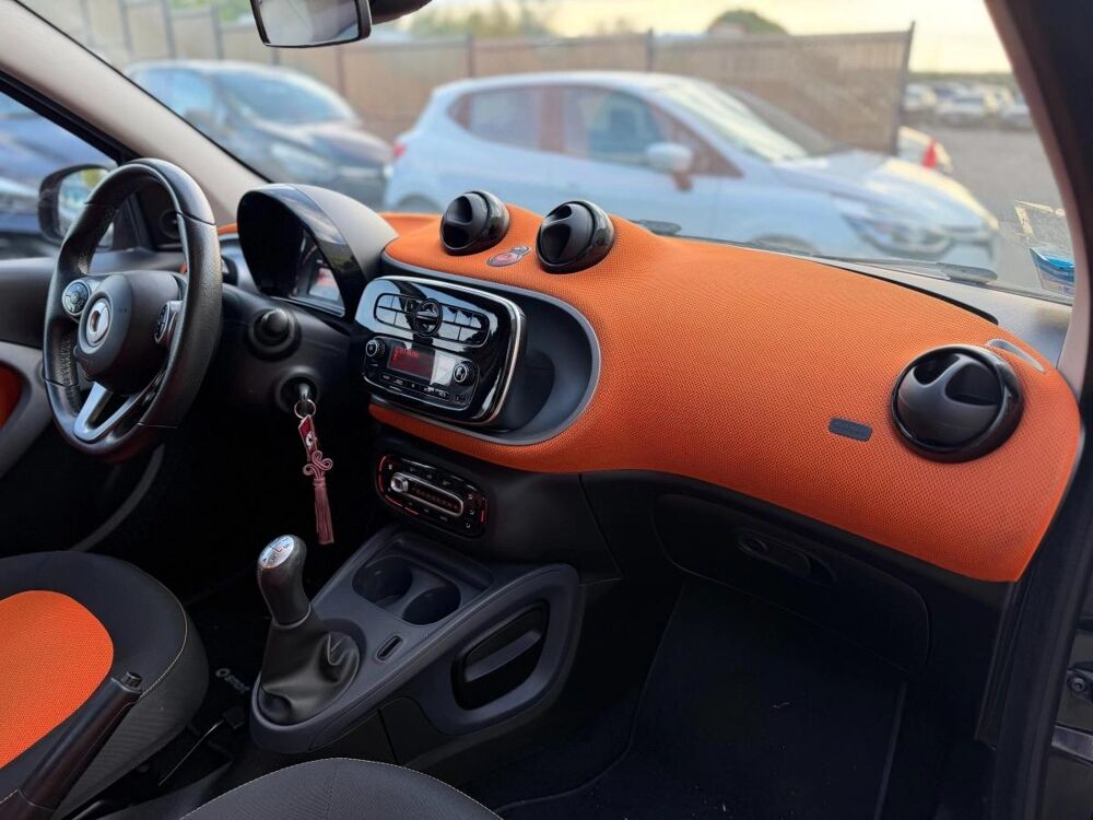 ForFour 1.0 T 70 PASSION 2015 occasion 78630 Orgeval