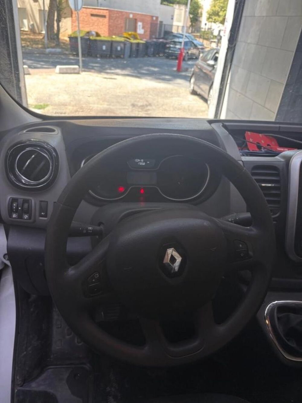 Trafic FOURGON 1.6 DCI 95 1T2 L1H1 GRAND-CONFORT START-STOP 2017 occasion 91250 SAINTRY-SUR-SEINE