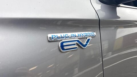 Outlander 2.4 PHEV PHEV Intro Edition 4WD 2020 occasion 60200 Compi&egrave;gne