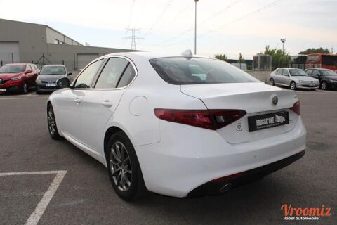Giulia 2 II - 2.2 JTDM 160 SUPER AT8 - Garantie 12 Mois 2018 occasion 13860 Peyrolles-en-Provence