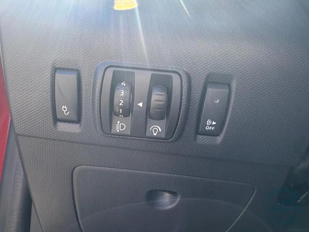 Zo&eacute; R75 CHARGE-NORMALE INTENS BVA 40KWH LOCATION 2019 occasion 40800 AIRE-SUR-L'ADOUR