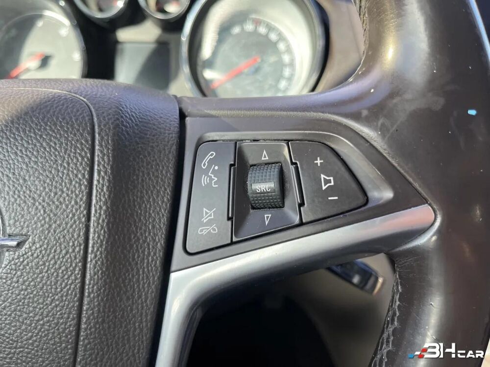 Insignia GENERATION-I 2.0 CDTI 130 ECOFLEX EDITION 2010 occasion 33980 Audenge