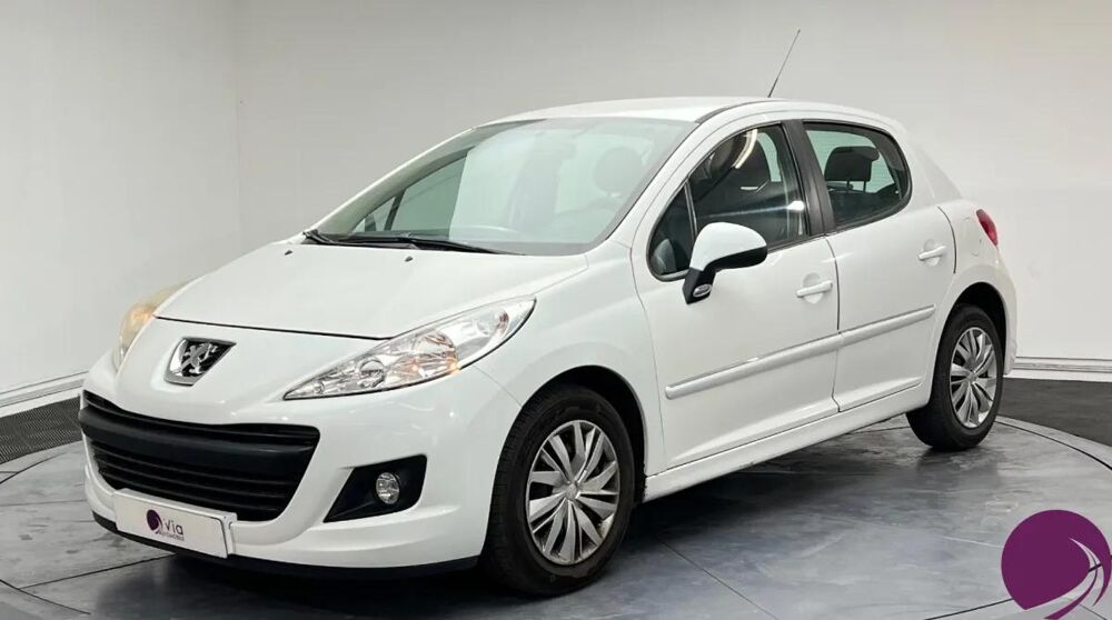 207 1.4 HDI Plus 2013 occasion 59169 F&eacute;rin