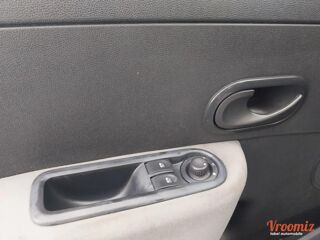 Clio 2010 occasion 63300 Thiers