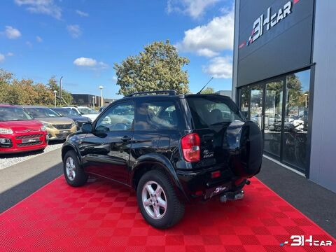 RAV 4 2.0 D4D 115 VX 4X4 2002 occasion 33980 Audenge